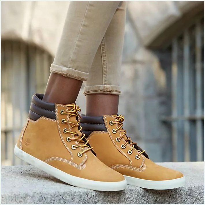  TIMBER Womens Dausette Sneaker Boots