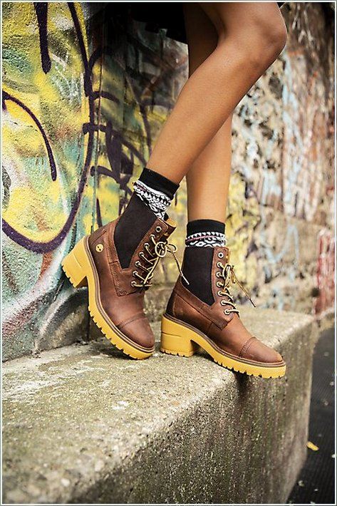  TIMBER Womens Silver Blossom Mid Boots