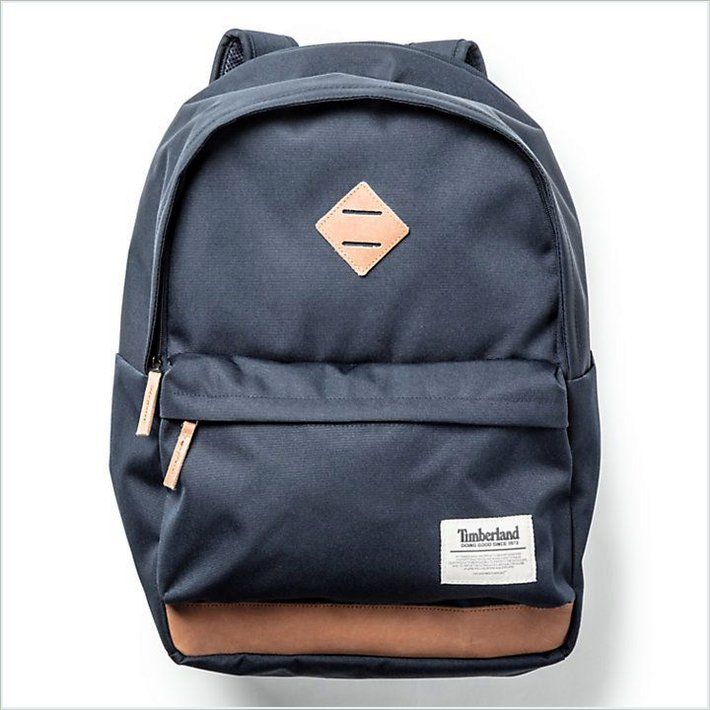  TIMBER Corey Hill 30-Liter Classic Backpack