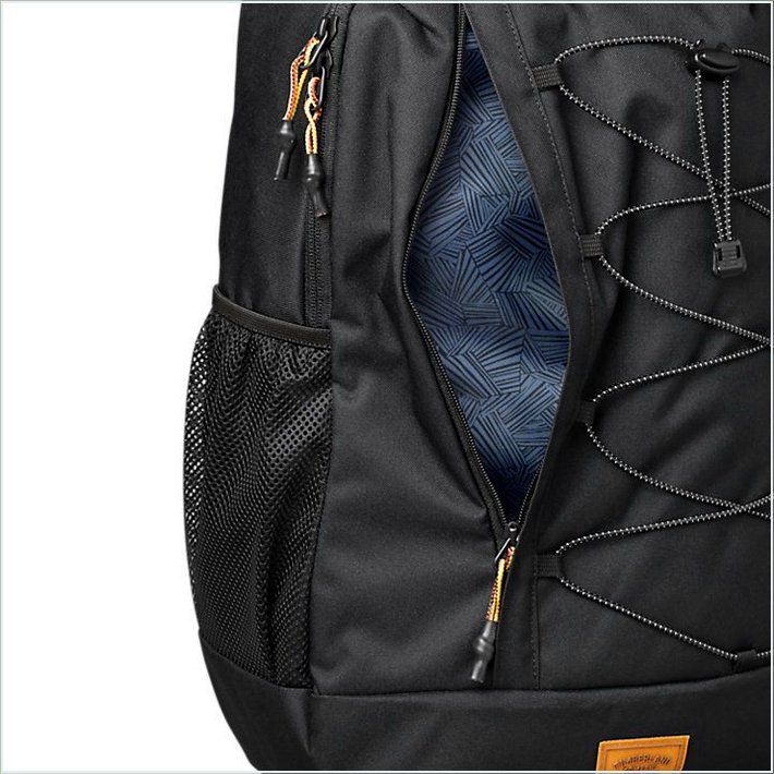  TIMBER Crofton 24-Liter Water-Resistant Bungee Backpack